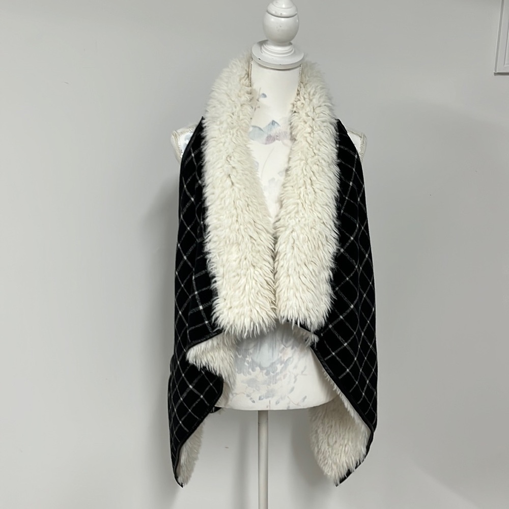 Sisters Buffalo Plaid and Fur Trimmed Vest